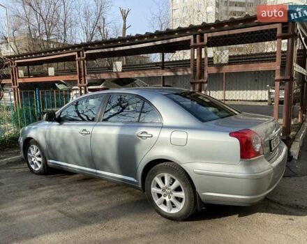Серый Тойота Авенсис, объемом двигателя 1.79 л и пробегом 214 тыс. км за 9200 $, фото 1 на Automoto.ua