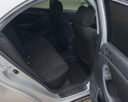 Серый Тойота Авенсис, объемом двигателя 1.79 л и пробегом 372 тыс. км за 6200 $, фото 4 на Automoto.ua