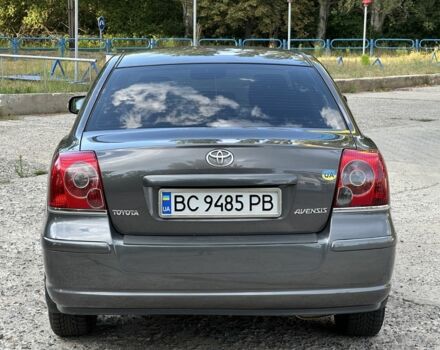 Серый Тойота Авенсис, объемом двигателя 2 л и пробегом 210 тыс. км за 6600 $, фото 5 на Automoto.ua