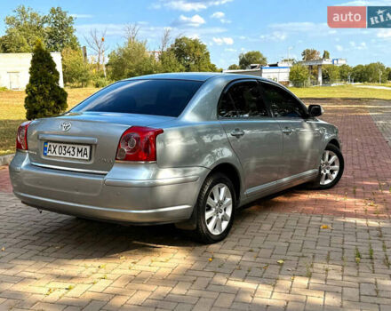 Серый Тойота Авенсис, объемом двигателя 2 л и пробегом 208 тыс. км за 6600 $, фото 7 на Automoto.ua