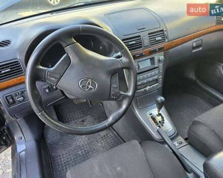 Серый Тойота Авенсис, объемом двигателя 1.79 л и пробегом 390 тыс. км за 4999 $, фото 20 на Automoto.ua