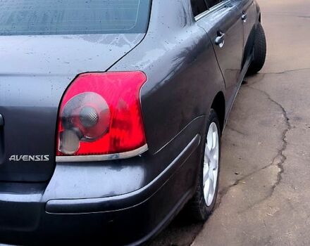 Серый Тойота Авенсис, объемом двигателя 2 л и пробегом 340 тыс. км за 10000 $, фото 7 на Automoto.ua