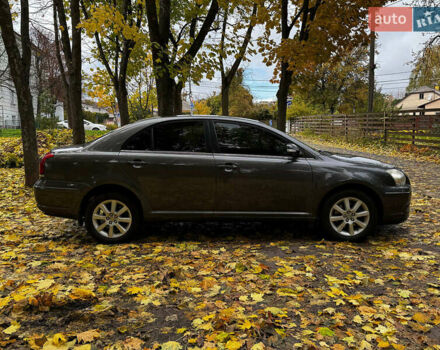 Серый Тойота Авенсис, объемом двигателя 2 л и пробегом 127 тыс. км за 7490 $, фото 5 на Automoto.ua