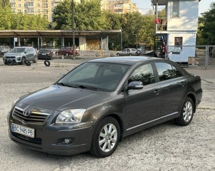 Серый Тойота Авенсис, объемом двигателя 2 л и пробегом 210 тыс. км за 6600 $, фото 2 на Automoto.ua