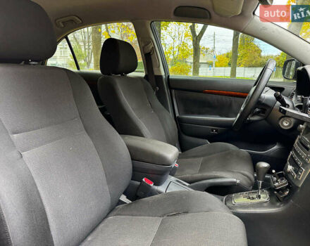 Серый Тойота Авенсис, объемом двигателя 2 л и пробегом 127 тыс. км за 7490 $, фото 21 на Automoto.ua