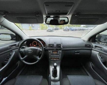 Серый Тойота Авенсис, объемом двигателя 1.8 л и пробегом 160 тыс. км за 7300 $, фото 7 на Automoto.ua