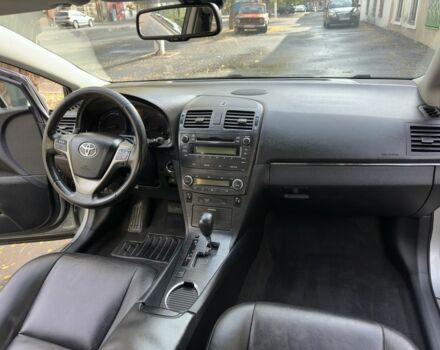 Серый Тойота Авенсис, объемом двигателя 2 л и пробегом 124 тыс. км за 10400 $, фото 12 на Automoto.ua