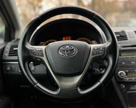 Серый Тойота Авенсис, объемом двигателя 2 л и пробегом 230 тыс. км за 9400 $, фото 7 на Automoto.ua