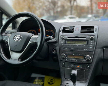 Серый Тойота Авенсис, объемом двигателя 1.99 л и пробегом 230 тыс. км за 9400 $, фото 15 на Automoto.ua