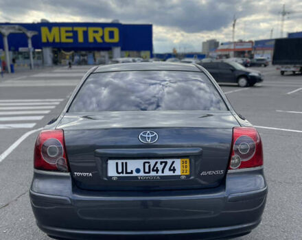 Серый Тойота Авенсис, объемом двигателя 1.8 л и пробегом 204 тыс. км за 6650 $, фото 3 на Automoto.ua