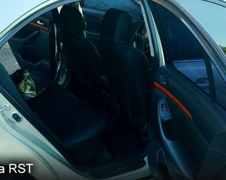 Сірий Тойота Авенсіс, об'ємом двигуна 1.8 л та пробігом 200 тис. км за 7500 $, фото 9 на Automoto.ua