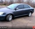 Серый Тойота Авенсис, объемом двигателя 2 л и пробегом 340 тыс. км за 10000 $, фото 2 на Automoto.ua