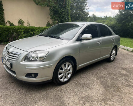 Серый Тойота Авенсис, объемом двигателя 1.8 л и пробегом 225 тыс. км за 7950 $, фото 1 на Automoto.ua