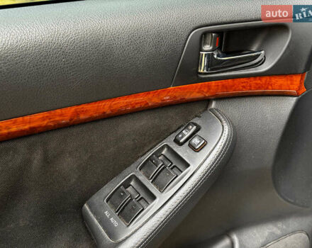 Серый Тойота Авенсис, объемом двигателя 2 л и пробегом 127 тыс. км за 7490 $, фото 12 на Automoto.ua