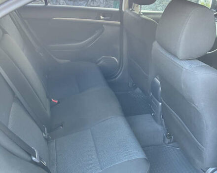 Серый Тойота Авенсис, объемом двигателя 2 л и пробегом 153 тыс. км за 8499 $, фото 9 на Automoto.ua