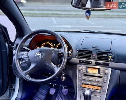 Серый Тойота Авенсис, объемом двигателя 1.6 л и пробегом 300 тыс. км за 5250 $, фото 14 на Automoto.ua