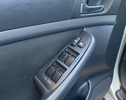 Сірий Тойота Авенсіс, об'ємом двигуна 1.79 л та пробігом 188 тис. км за 6500 $, фото 8 на Automoto.ua