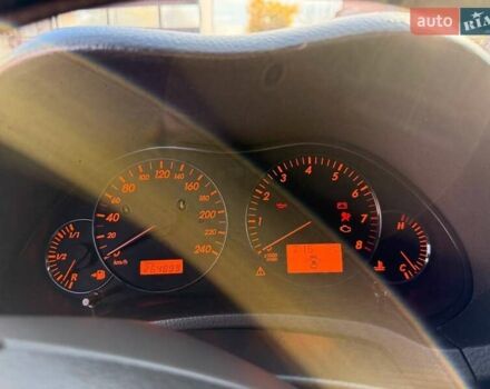 Серый Тойота Авенсис, объемом двигателя 1.8 л и пробегом 260 тыс. км за 6300 $, фото 5 на Automoto.ua