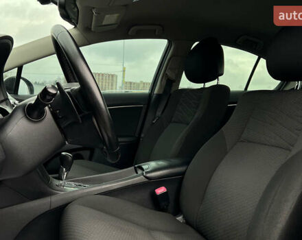 Серый Тойота Авенсис, объемом двигателя 1.99 л и пробегом 230 тыс. км за 9400 $, фото 6 на Automoto.ua