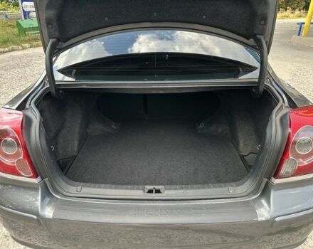 Серый Тойота Авенсис, объемом двигателя 2 л и пробегом 210 тыс. км за 6600 $, фото 15 на Automoto.ua