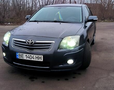 Серый Тойота Авенсис, объемом двигателя 2 л и пробегом 340 тыс. км за 10000 $, фото 1 на Automoto.ua