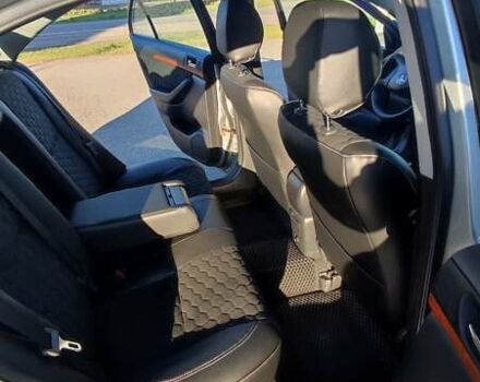 Сірий Тойота Авенсіс, об'ємом двигуна 1.8 л та пробігом 286 тис. км за 7000 $, фото 15 на Automoto.ua