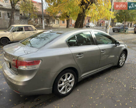 Серый Тойота Авенсис, объемом двигателя 2 л и пробегом 124 тыс. км за 10500 $, фото 3 на Automoto.ua
