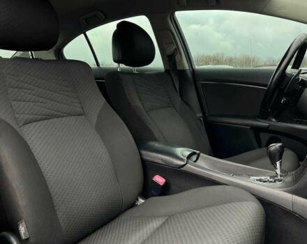 Серый Тойота Авенсис, объемом двигателя 2 л и пробегом 230 тыс. км за 9400 $, фото 14 на Automoto.ua