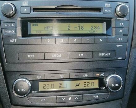 Сірий Тойота Авенсіс, об'ємом двигуна 1.8 л та пробігом 183 тис. км за 8200 $, фото 12 на Automoto.ua