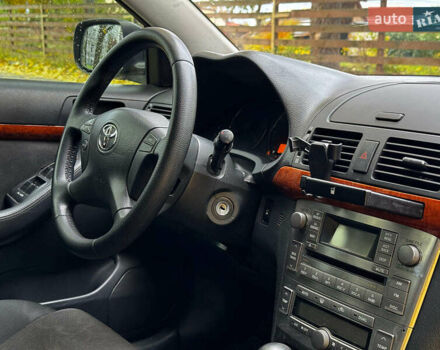 Серый Тойота Авенсис, объемом двигателя 2 л и пробегом 127 тыс. км за 7490 $, фото 23 на Automoto.ua