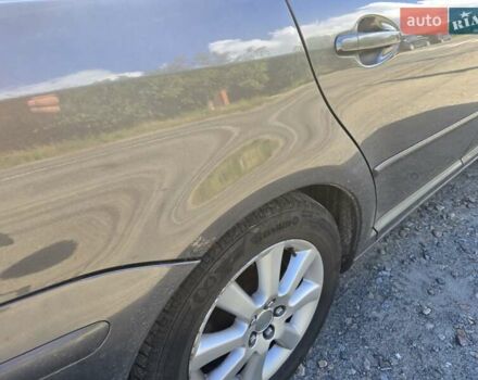 Серый Тойота Авенсис, объемом двигателя 1.79 л и пробегом 390 тыс. км за 4999 $, фото 6 на Automoto.ua