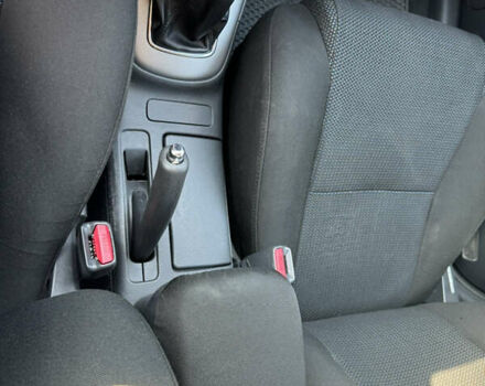 Серый Тойота Авенсис, объемом двигателя 1.79 л и пробегом 225 тыс. км за 7500 $, фото 9 на Automoto.ua