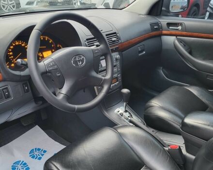 Сірий Тойота Авенсіс, об'ємом двигуна 2 л та пробігом 286 тис. км за 7500 $, фото 17 на Automoto.ua