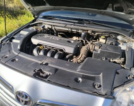 Серый Тойота Авенсис, объемом двигателя 1.8 л и пробегом 182 тыс. км за 7800 $, фото 5 на Automoto.ua