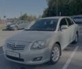 Серый Тойота Авенсис, объемом двигателя 1.79 л и пробегом 239 тыс. км за 6800 $, фото 1 на Automoto.ua