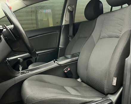 Серый Тойота Авенсис, объемом двигателя 1.99 л и пробегом 243 тыс. км за 7900 $, фото 8 на Automoto.ua