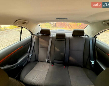 Серый Тойота Авенсис, объемом двигателя 2 л и пробегом 208 тыс. км за 6700 $, фото 26 на Automoto.ua