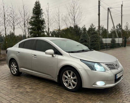 Серый Тойота Авенсис, объемом двигателя 1.99 л и пробегом 243 тыс. км за 7900 $, фото 2 на Automoto.ua