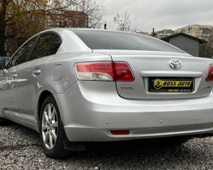 Серый Тойота Авенсис, объемом двигателя 2 л и пробегом 230 тыс. км за 9400 $, фото 3 на Automoto.ua