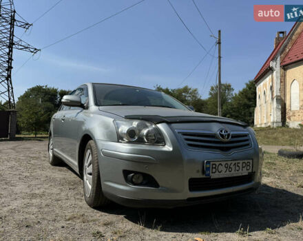 Серый Тойота Авенсис, объемом двигателя 1.79 л и пробегом 225 тыс. км за 7500 $, фото 1 на Automoto.ua