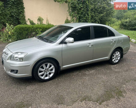 Серый Тойота Авенсис, объемом двигателя 1.8 л и пробегом 225 тыс. км за 7950 $, фото 4 на Automoto.ua