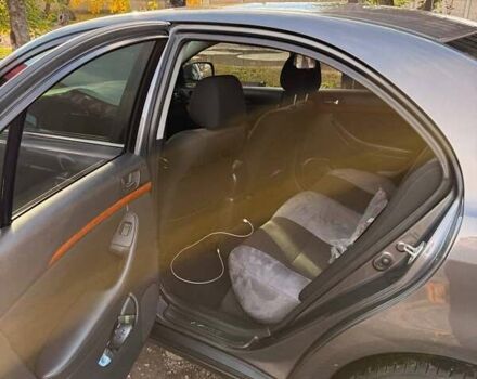 Серый Тойота Авенсис, объемом двигателя 1.8 л и пробегом 260 тыс. км за 6300 $, фото 21 на Automoto.ua