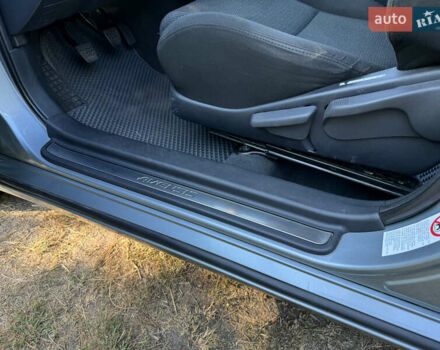Серый Тойота Авенсис, объемом двигателя 1.79 л и пробегом 225 тыс. км за 7500 $, фото 27 на Automoto.ua