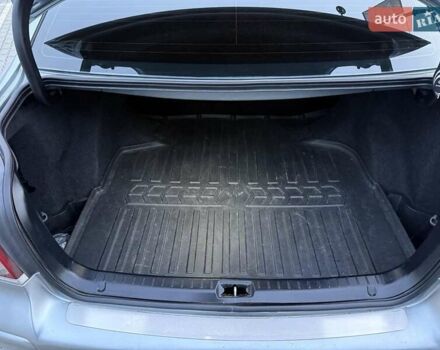 Серый Тойота Авенсис, объемом двигателя 1.6 л и пробегом 300 тыс. км за 5250 $, фото 33 на Automoto.ua