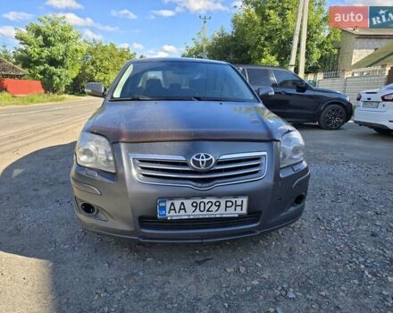 Серый Тойота Авенсис, объемом двигателя 1.79 л и пробегом 390 тыс. км за 4999 $, фото 13 на Automoto.ua