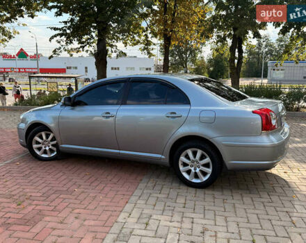 Серый Тойота Авенсис, объемом двигателя 2 л и пробегом 208 тыс. км за 6700 $, фото 32 на Automoto.ua