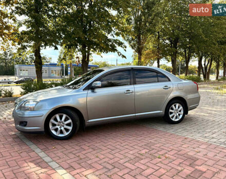 Серый Тойота Авенсис, объемом двигателя 2 л и пробегом 208 тыс. км за 6700 $, фото 17 на Automoto.ua