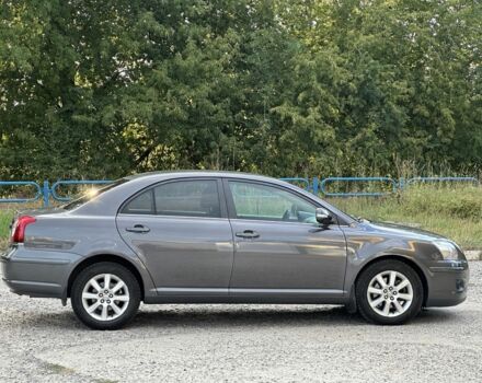 Серый Тойота Авенсис, объемом двигателя 2 л и пробегом 210 тыс. км за 6600 $, фото 7 на Automoto.ua