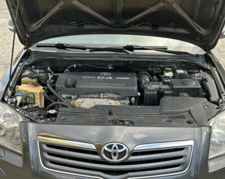 Серый Тойота Авенсис, объемом двигателя 2 л и пробегом 210 тыс. км за 6600 $, фото 14 на Automoto.ua