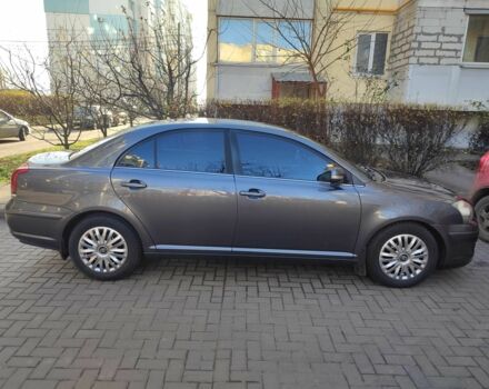 Серый Тойота Авенсис, объемом двигателя 1.8 л и пробегом 191 тыс. км за 7000 $, фото 2 на Automoto.ua